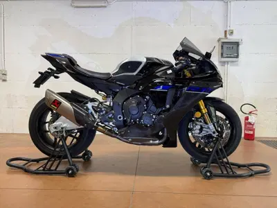 Yamaha YZF R1M (2020 - 25) usata