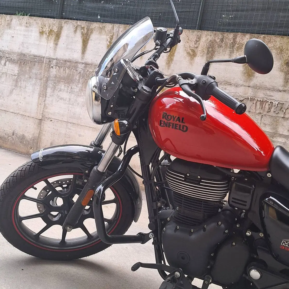 Royal Enfield Meteor 350 (2021 - 26)