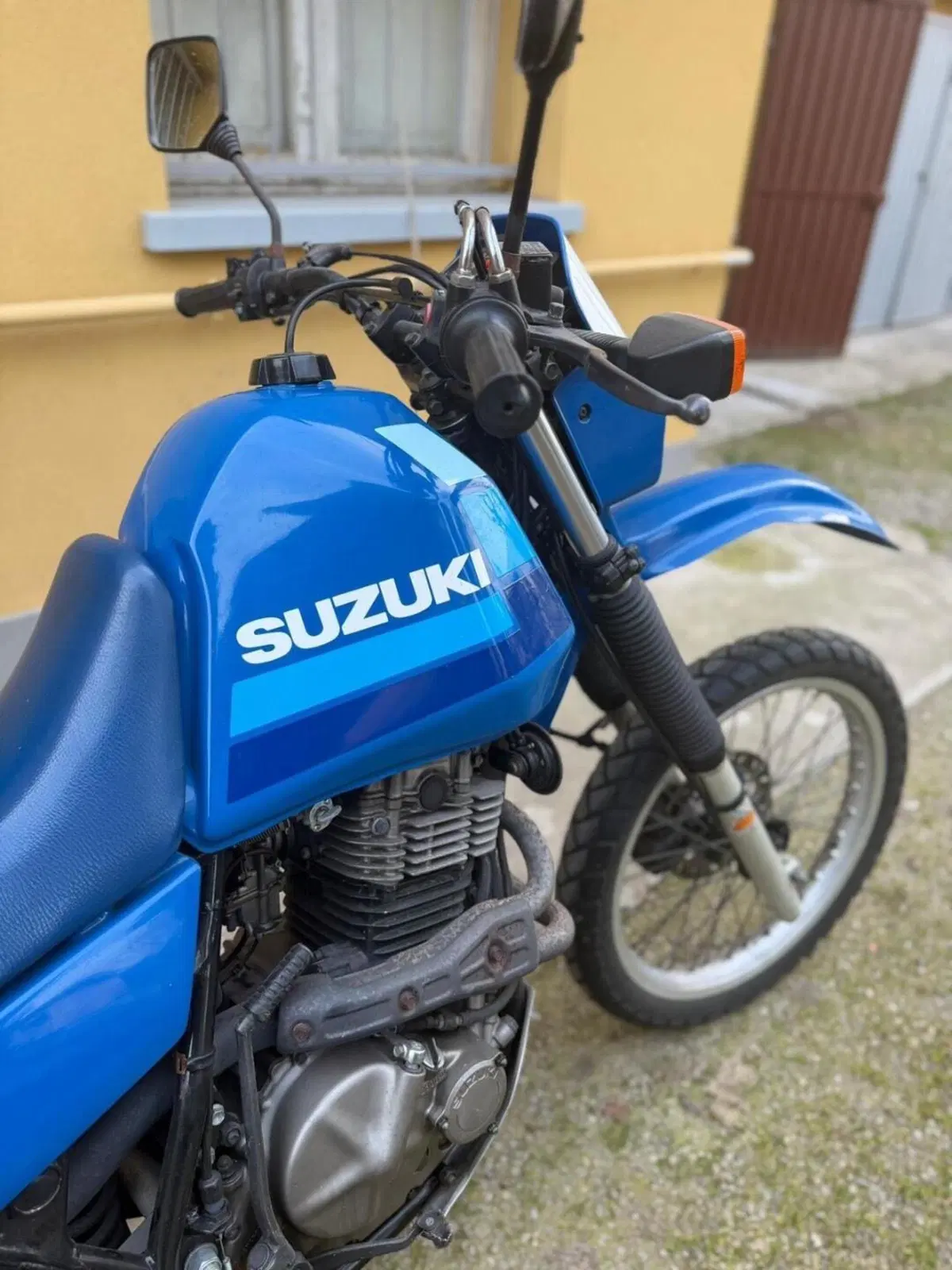 Suzuki Dr 600 R (3)
