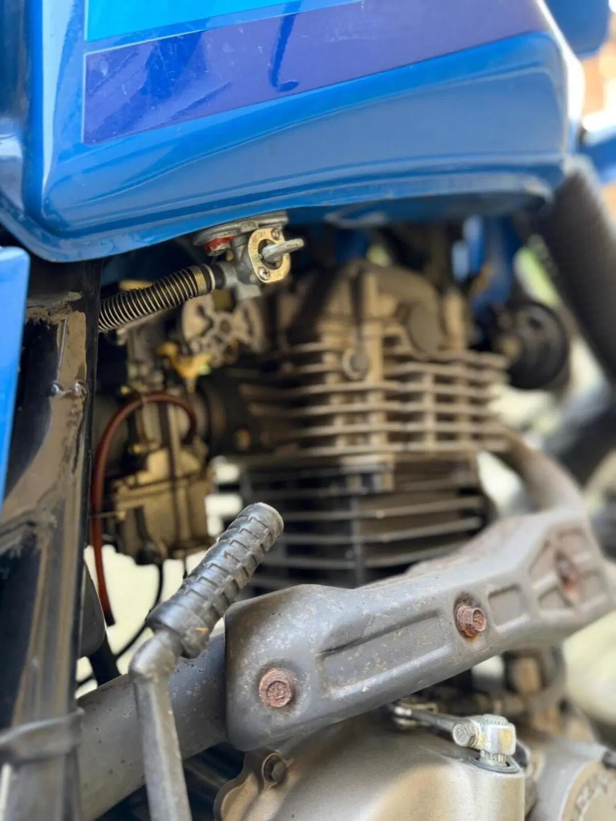 Suzuki Dr 600 R (4)