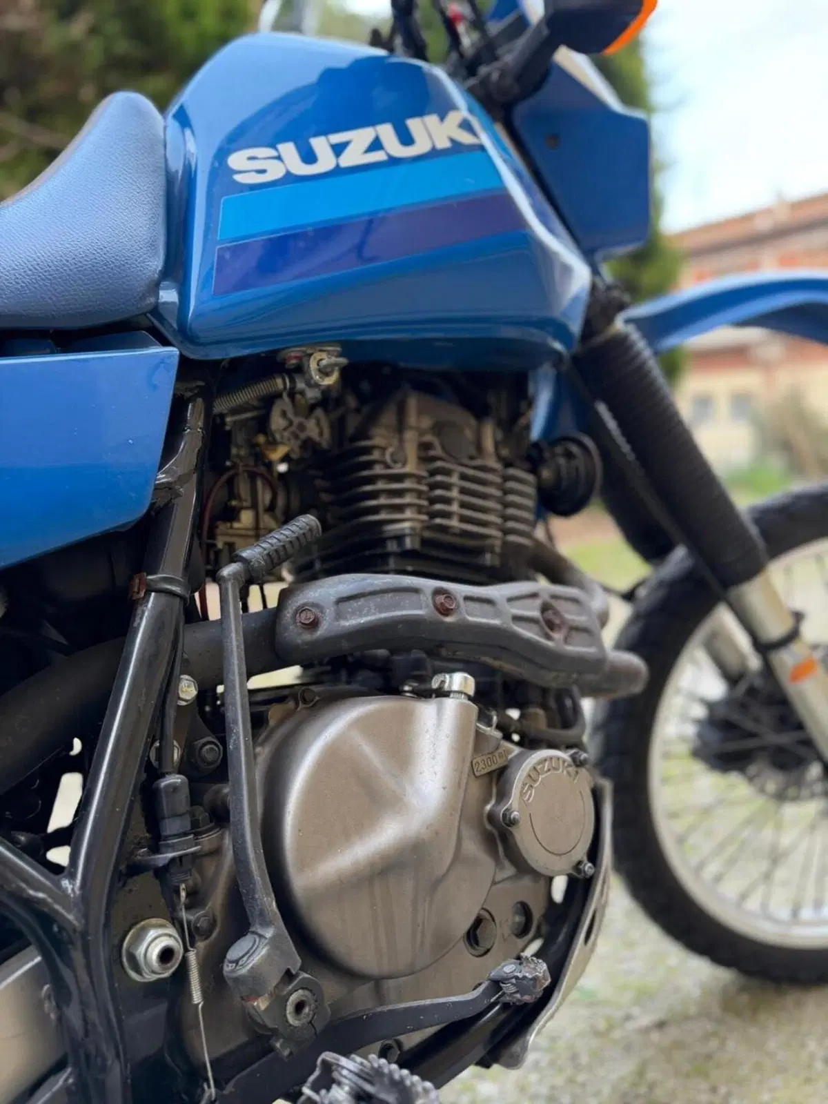 Suzuki Dr 600 R (7)