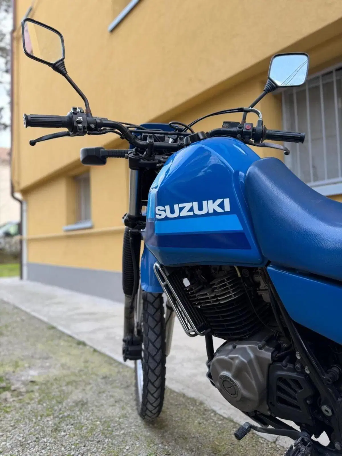 Suzuki Dr 600 R (10)