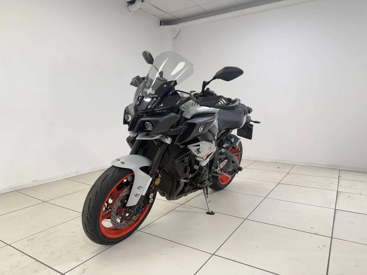 Yamaha MT-10 (2017 - 20) (2)