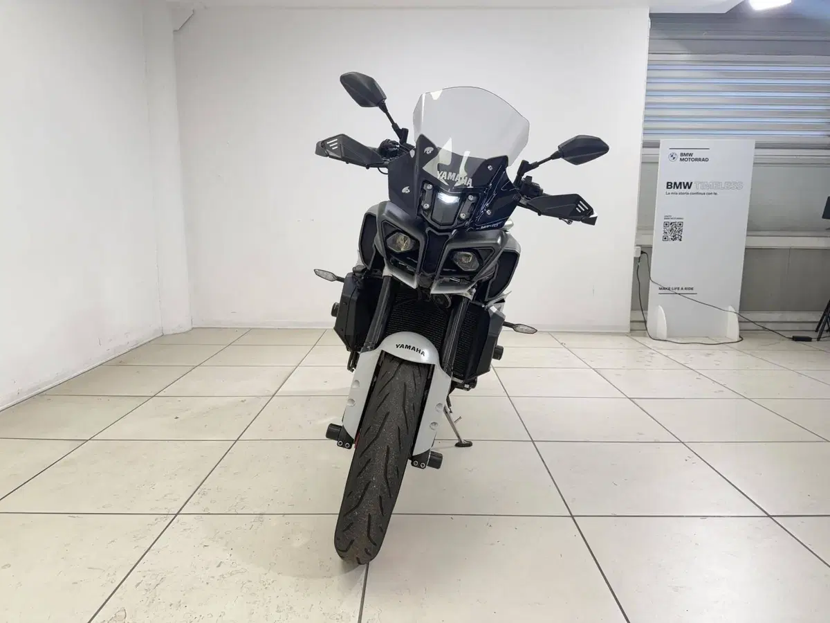 Yamaha MT-10 (2017 - 20) (3)