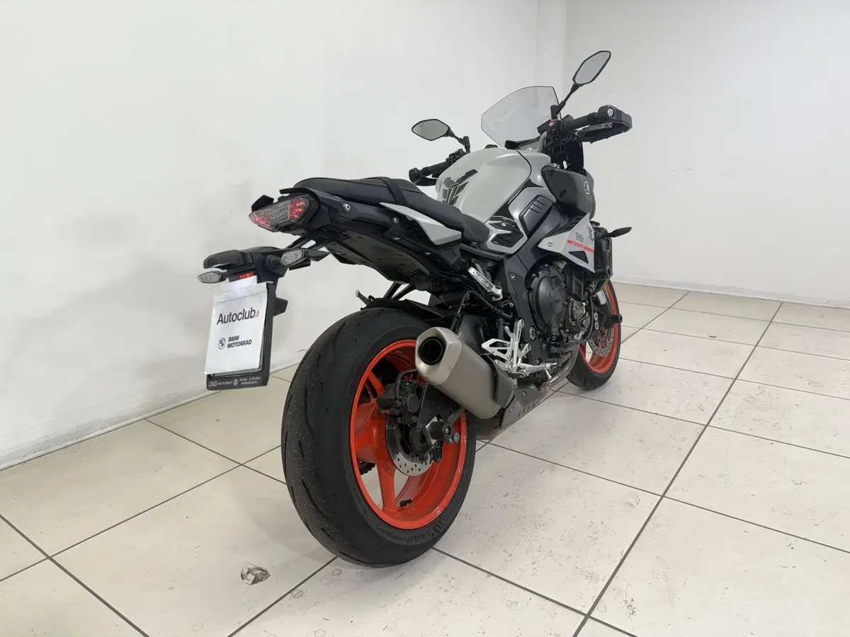 Yamaha MT-10 (2017 - 20) (6)