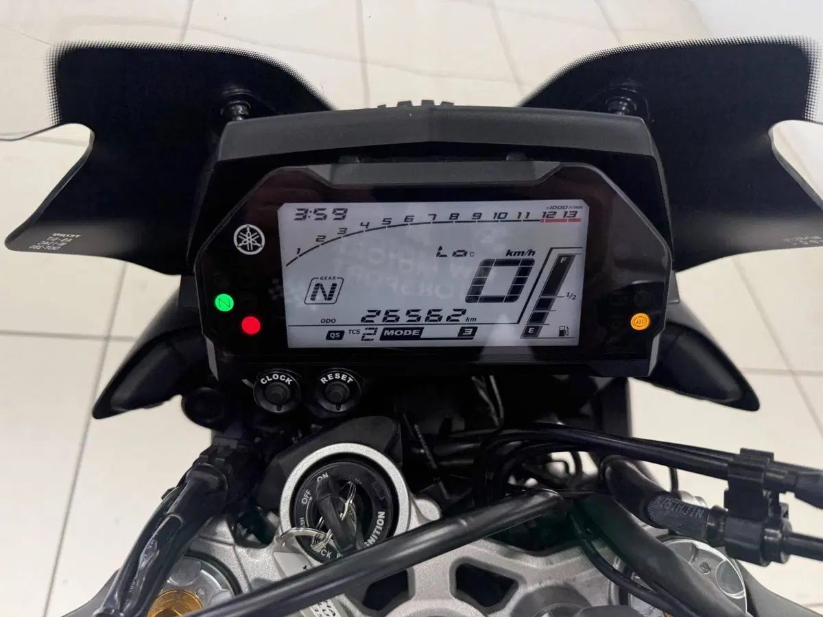 Yamaha MT-10 (2017 - 20) (15)