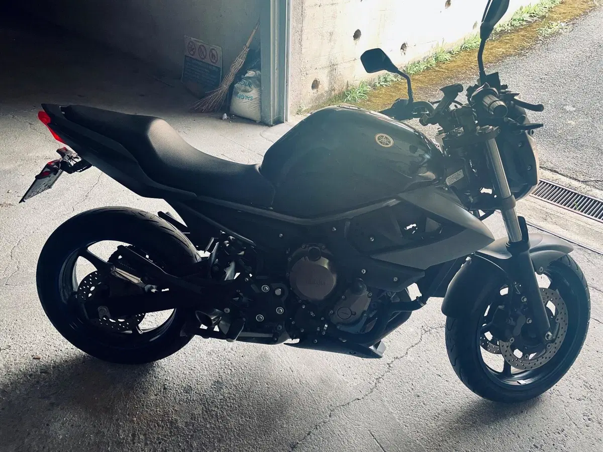 Yamaha XJ6 (2008 - 15) (5)
