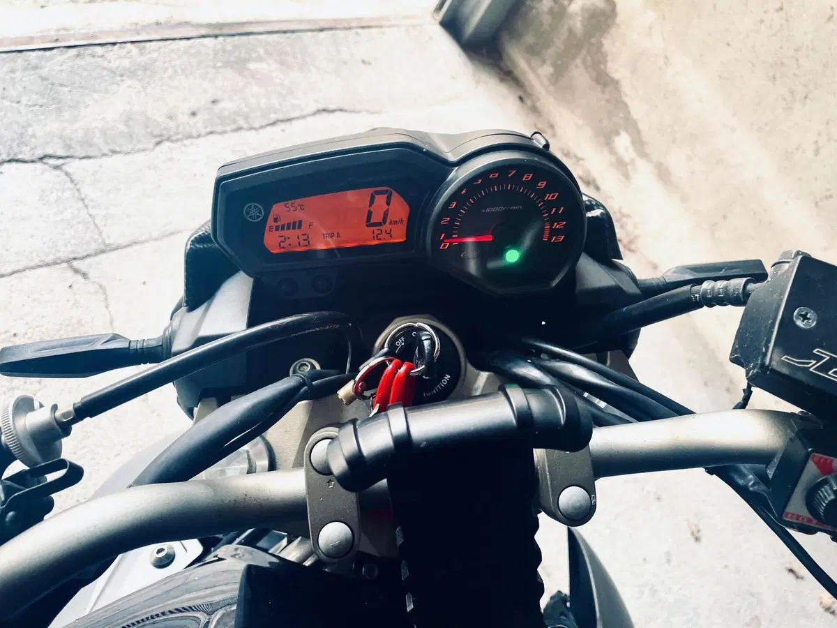 Yamaha XJ6 (2008 - 15) (9)