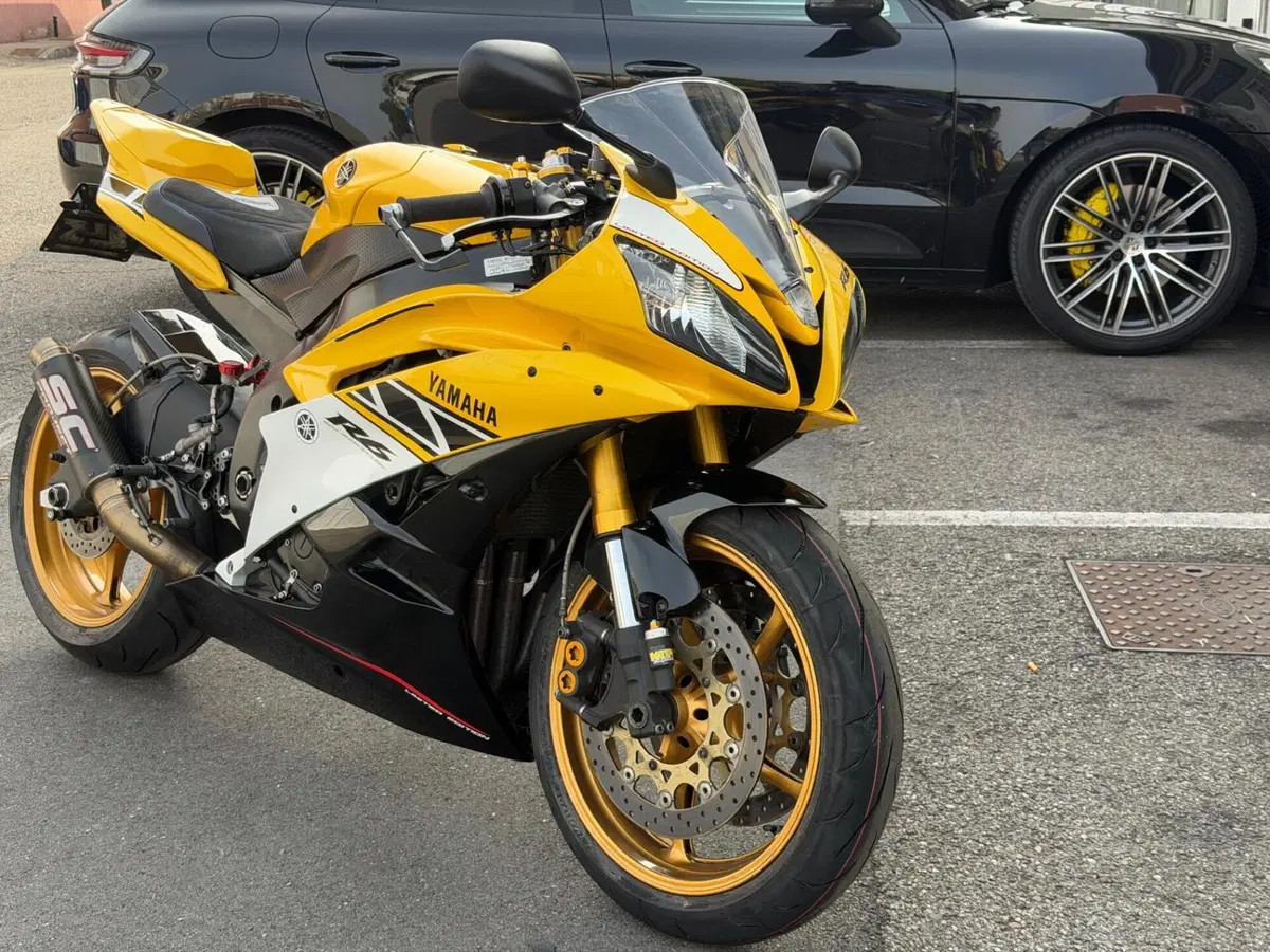 Yamaha YZF R6 (2006 - 07) (2)