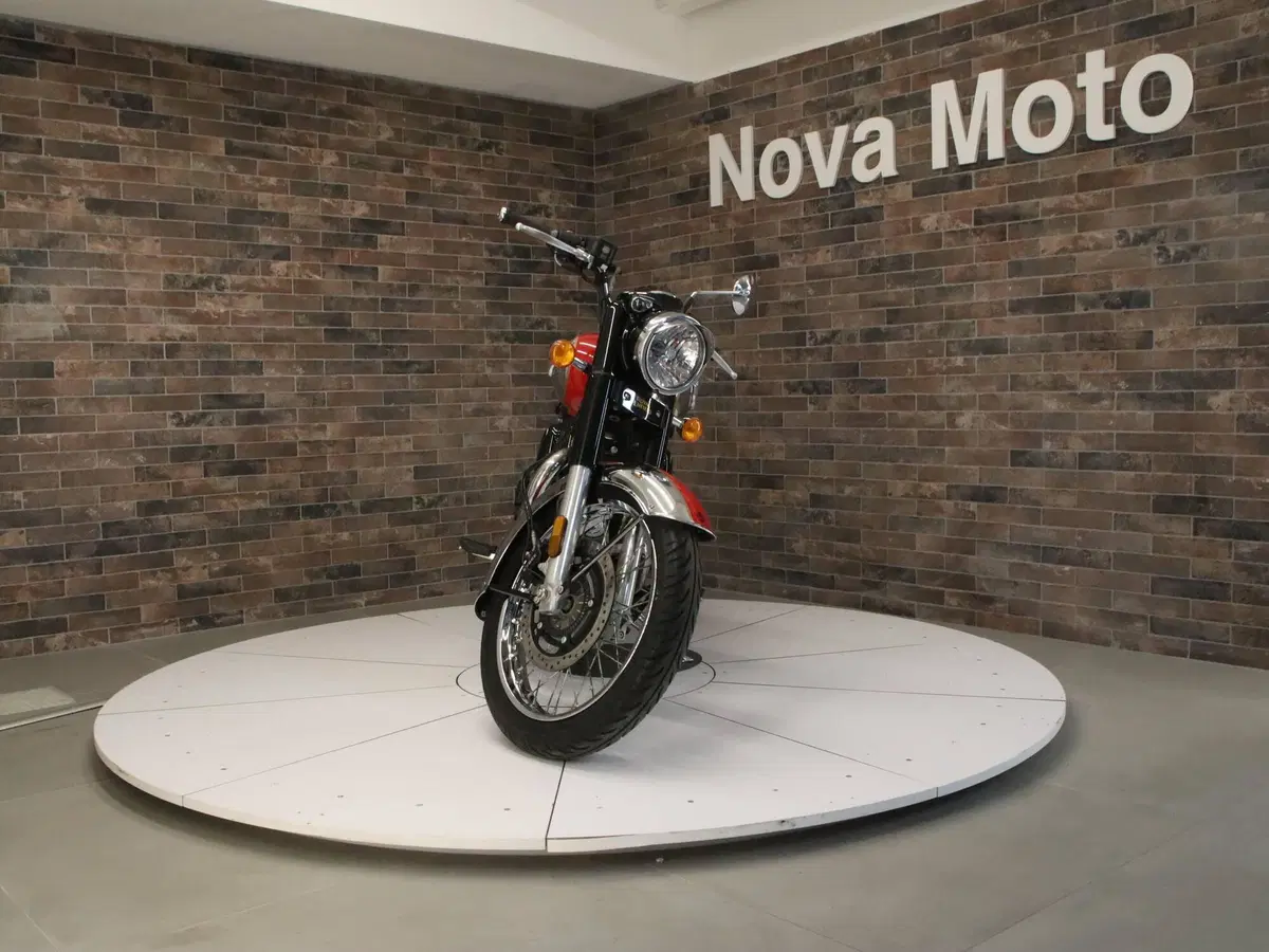 Royal Enfield Classic 350 (2021 - 26) (4)