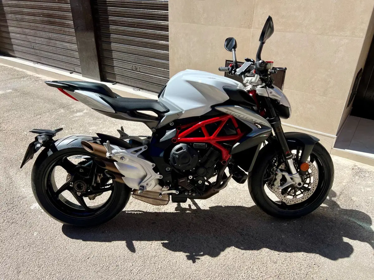 MV Agusta Brutale 800 EAS ABS (2016 - 19)