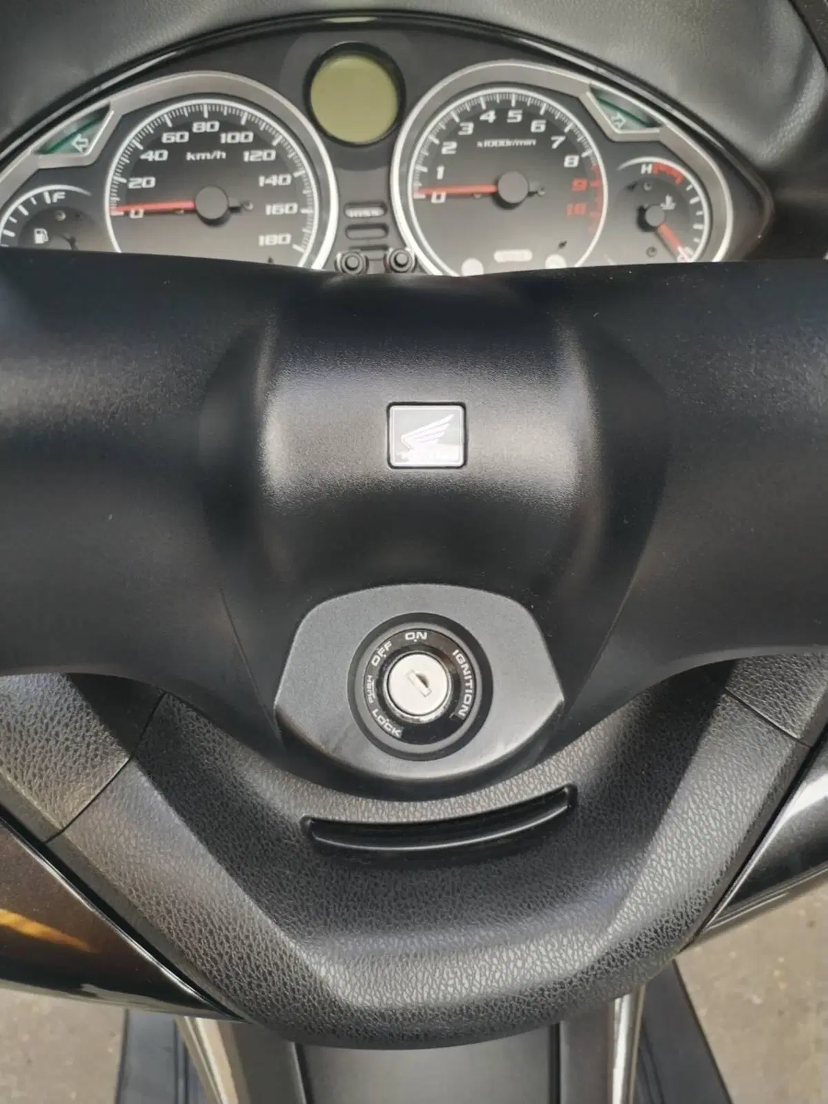 Honda SW-T 600 ABS (2012 - 16) (6)