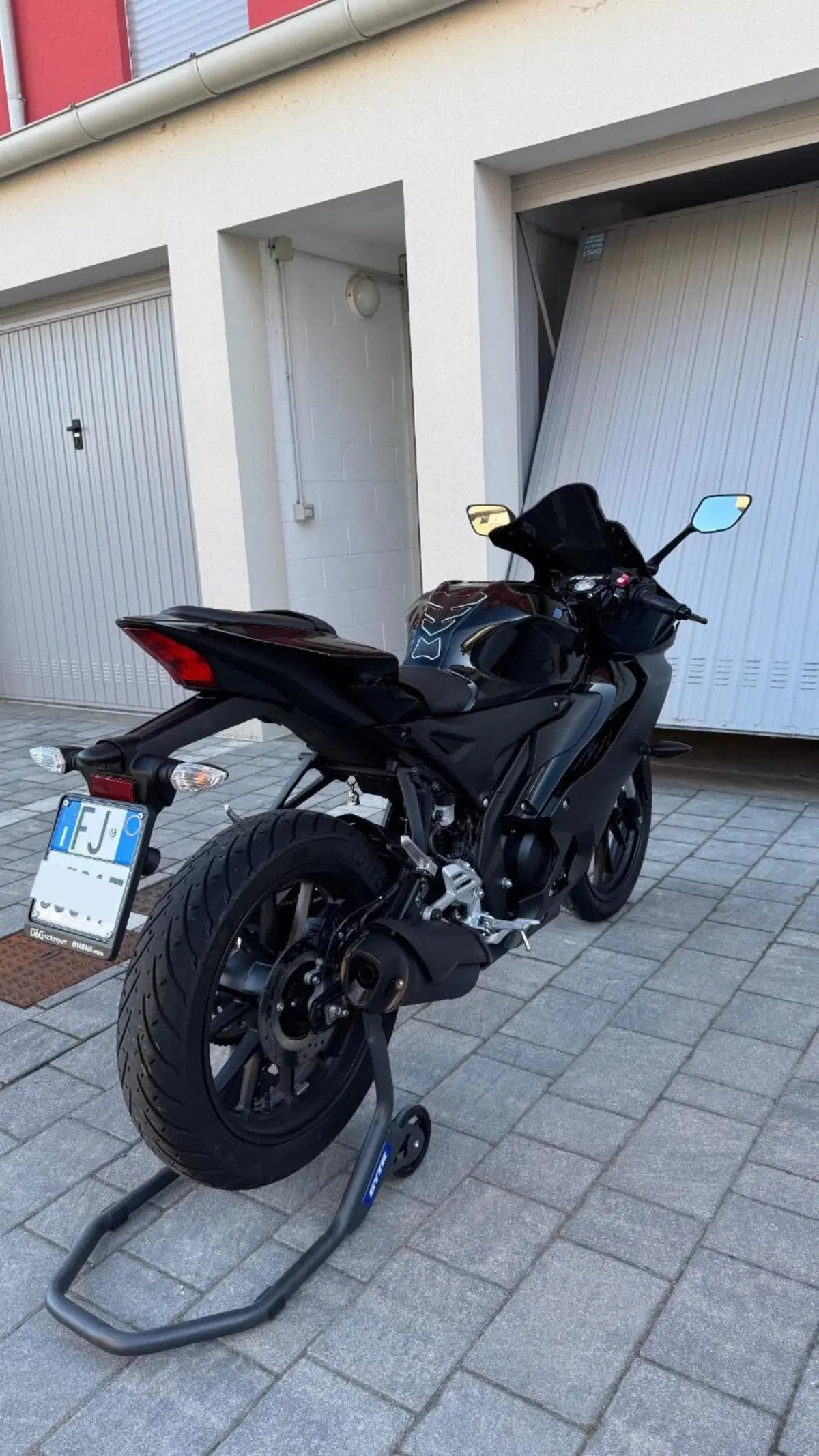 Yamaha YZF R125 (2023 - 26) (7)