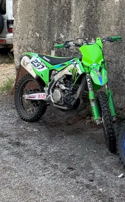 Kawasaki KX250F (2023) usata