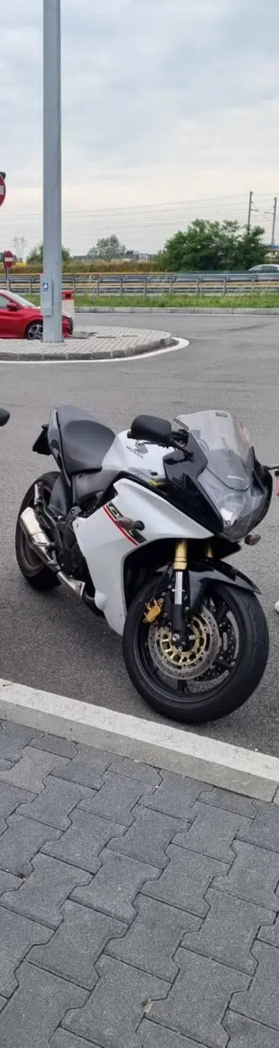 Honda CBR 600 F (2011 - 13) usata