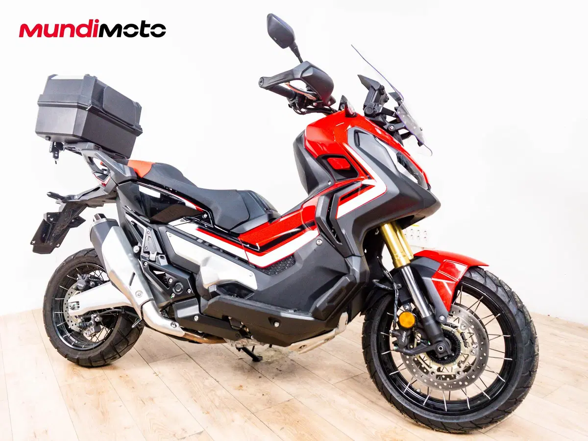 Honda X-ADV 750 (2017) (2)