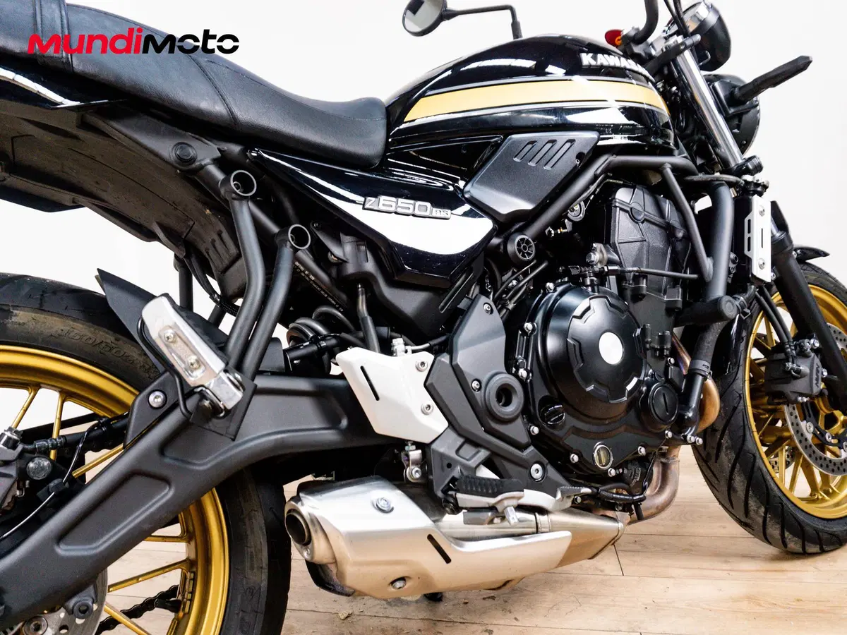 Kawasaki Z 650 RS (2025 - 26) (4)
