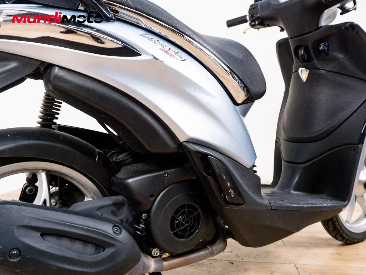 Piaggio Liberty 125 3V ABS (2020) (4)