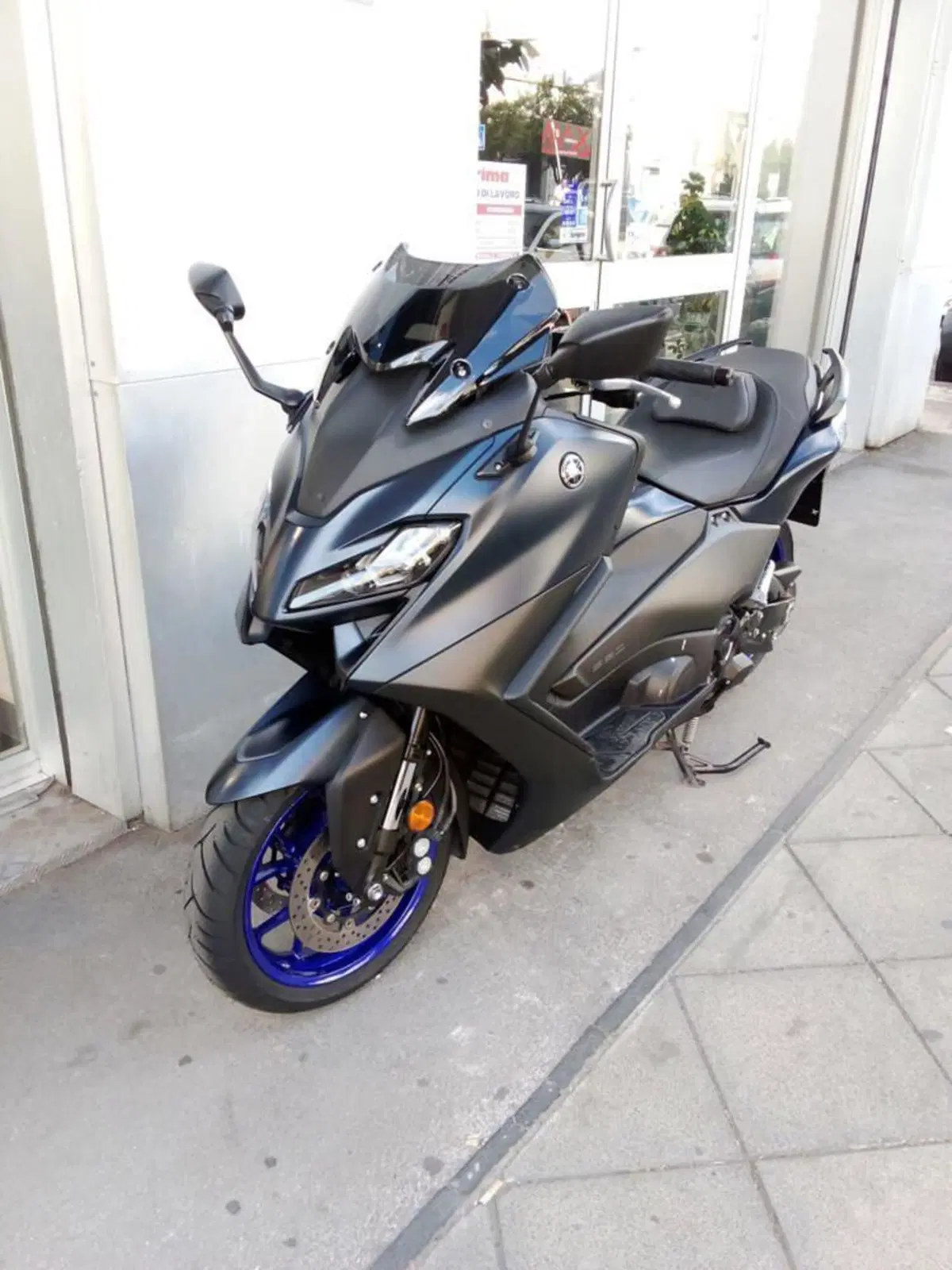 Yamaha T-Max 560 (2022 - 24)