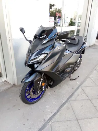 Yamaha T-Max 560 (2022 - 24) usata