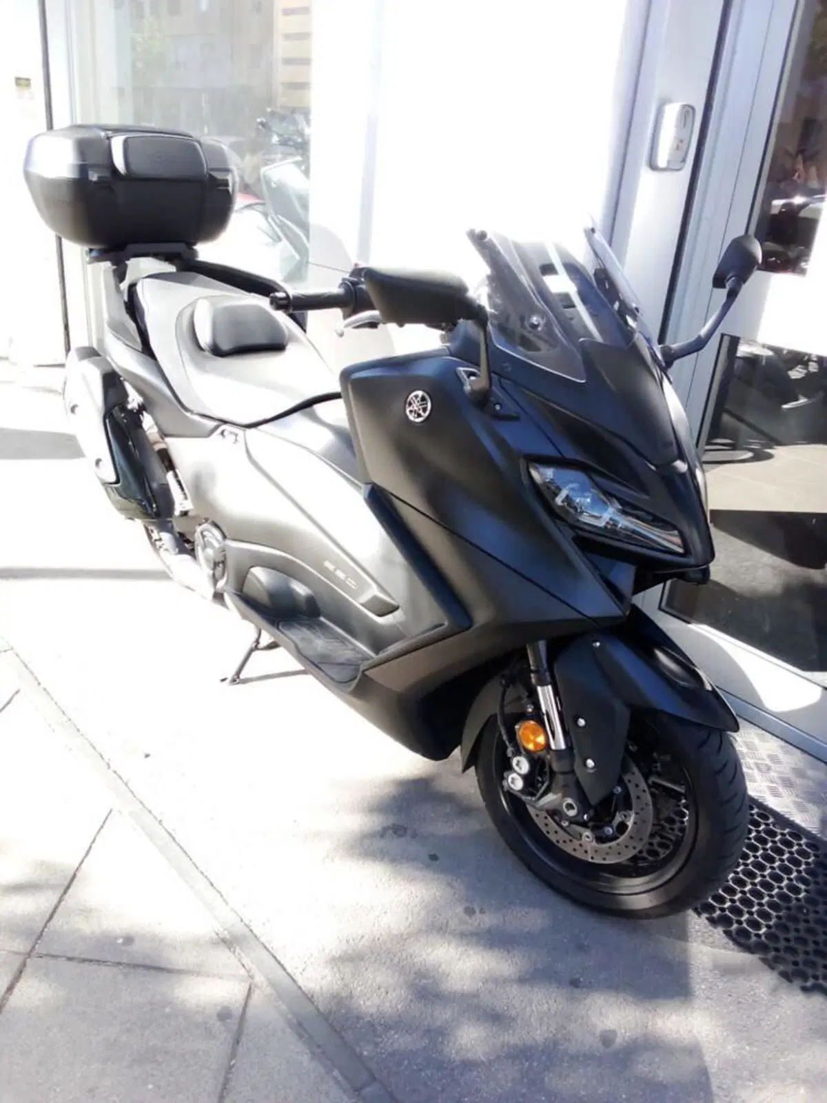 Yamaha T-Max 560 (2022 - 24)