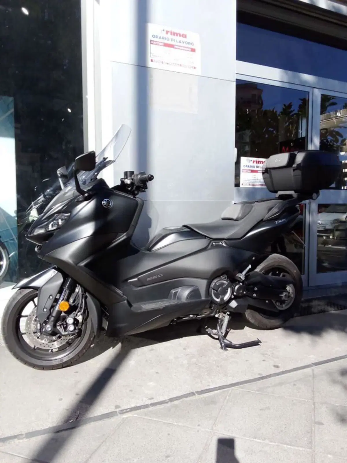 Yamaha T-Max 560 (2022 - 24) (5)