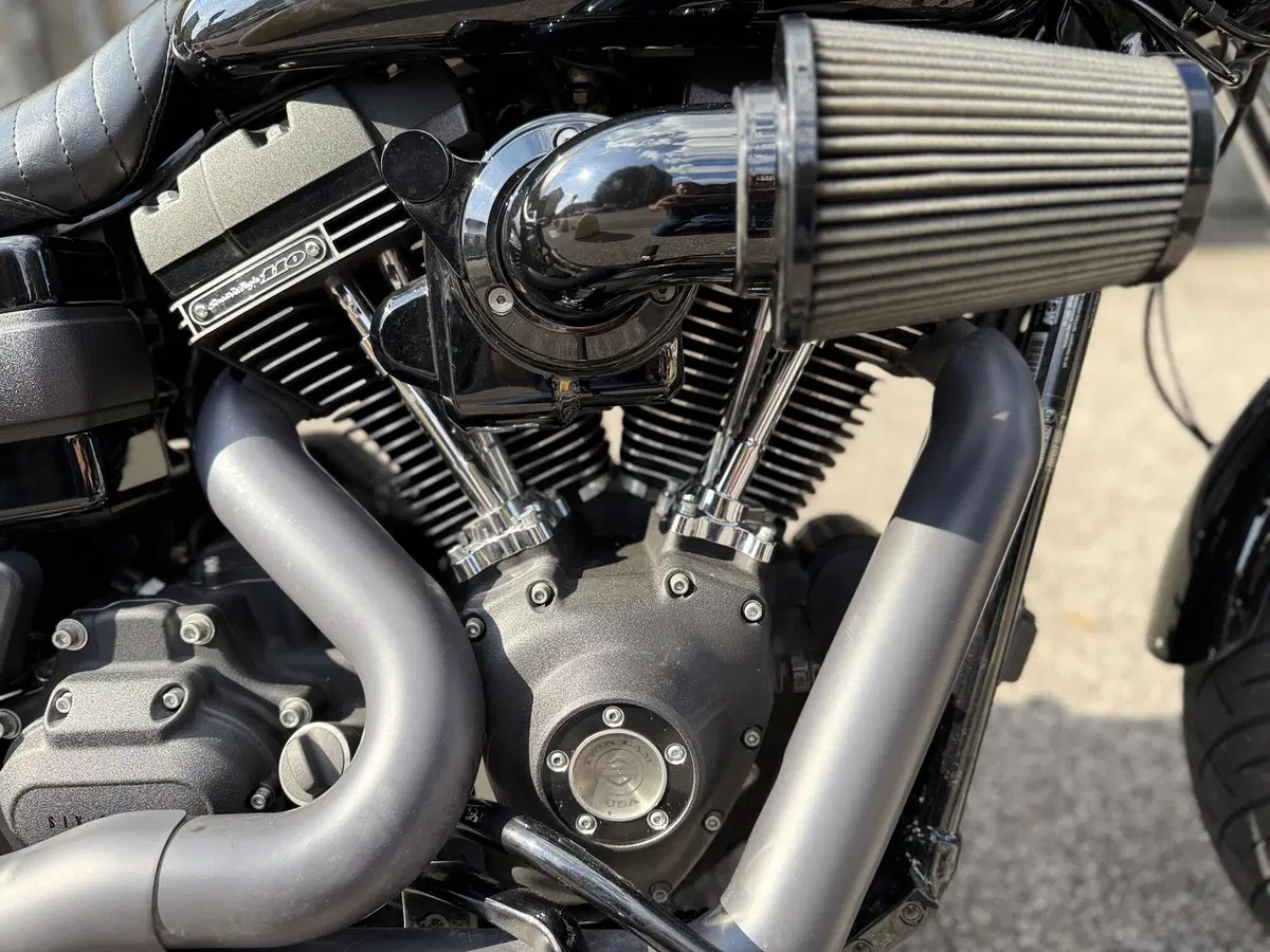 Harley-Davidson 1800 Low Rider S (2016 - 17) - FXDLS (7)