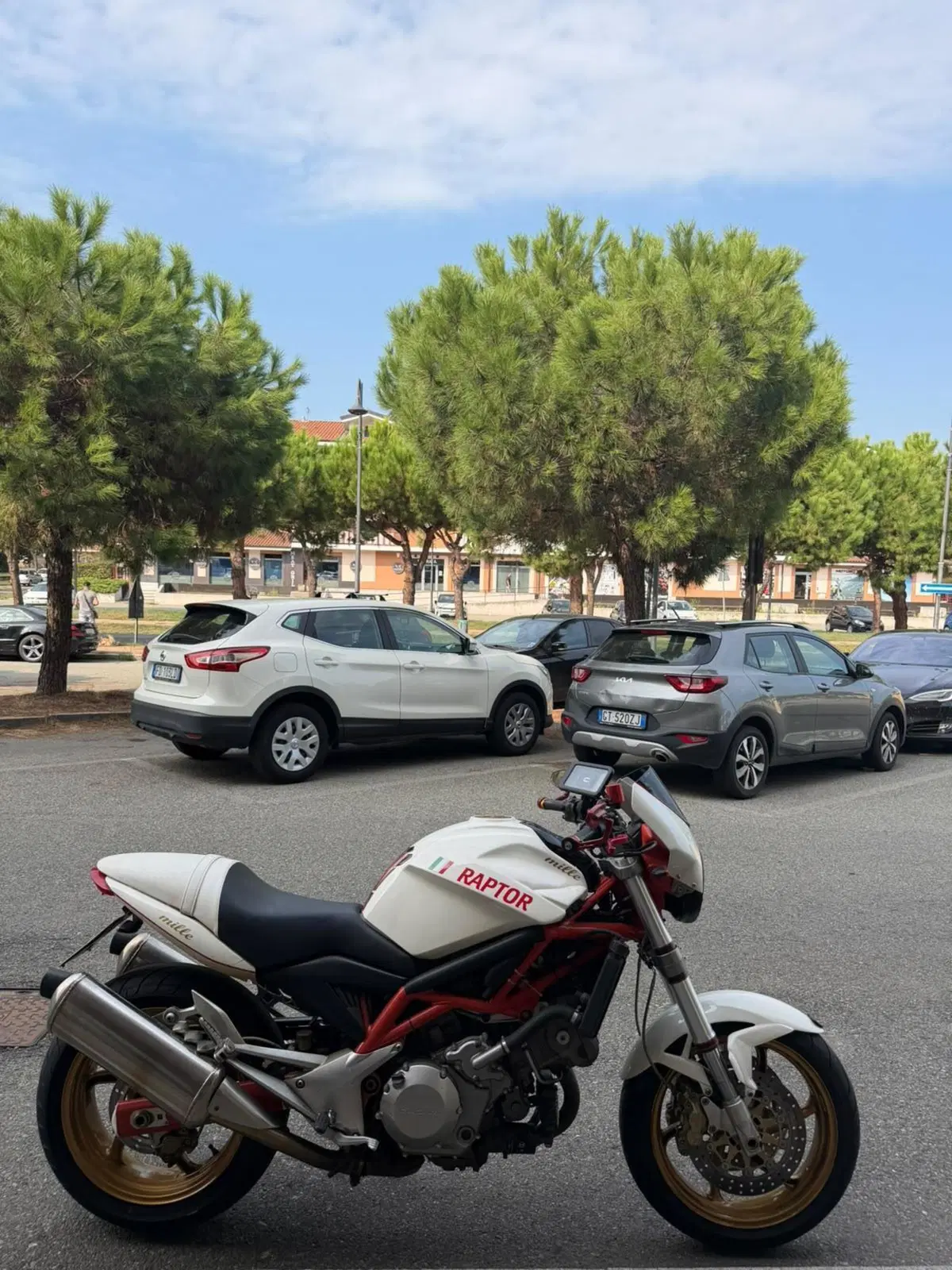 Cagiva Raptor 1000 (2000 - 05) (2)