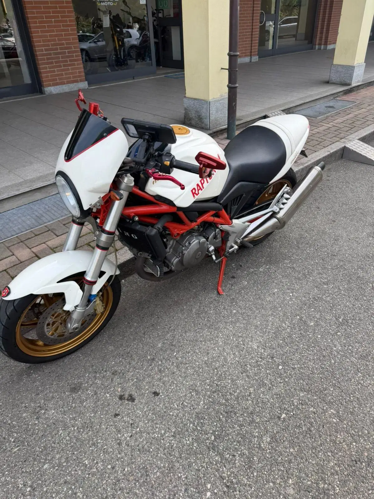 Cagiva Raptor 1000 (2000 - 05) (5)