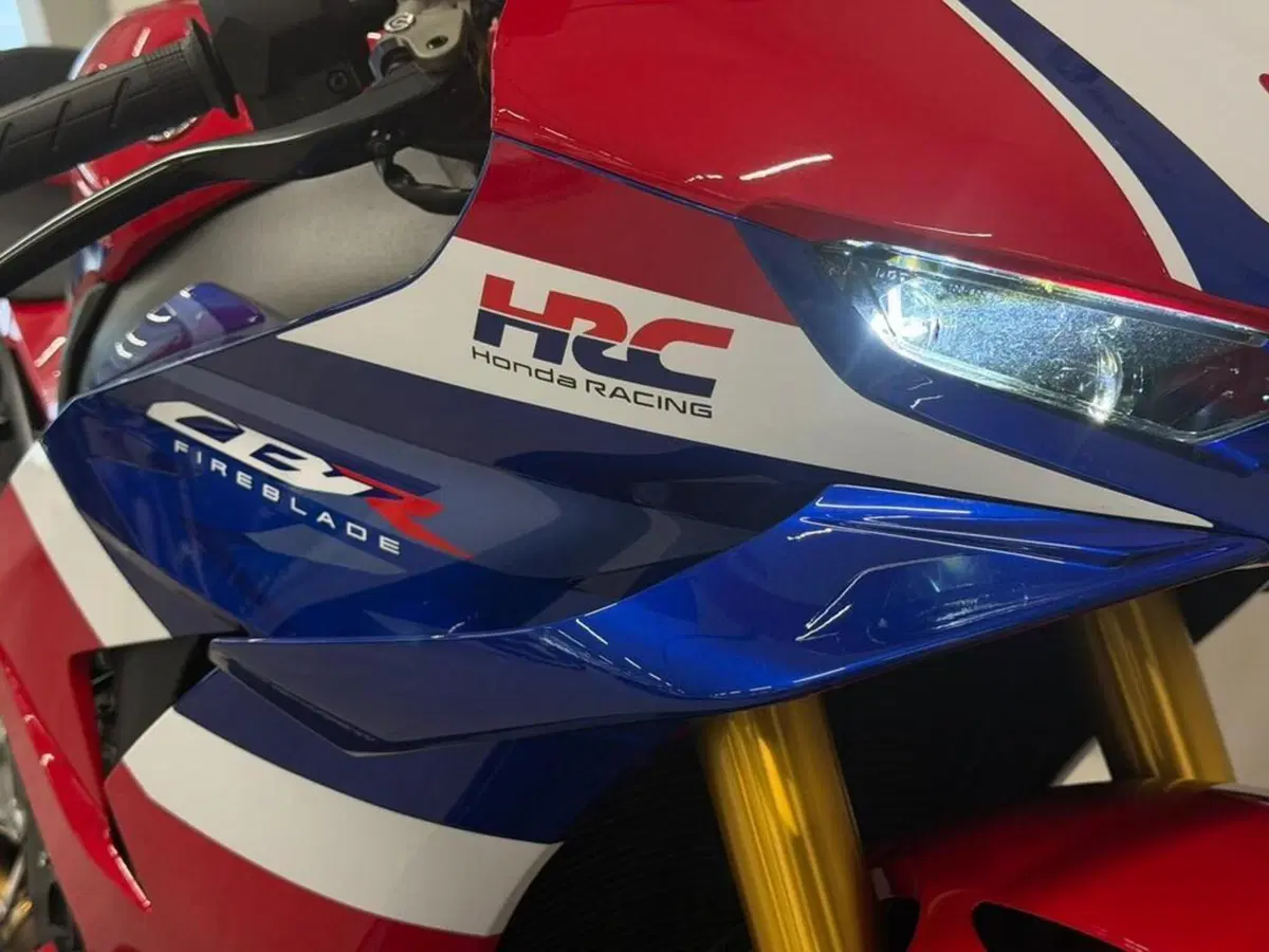 Honda CBR 1000 RR-R Fireblade SP (2024 - 26) (14)