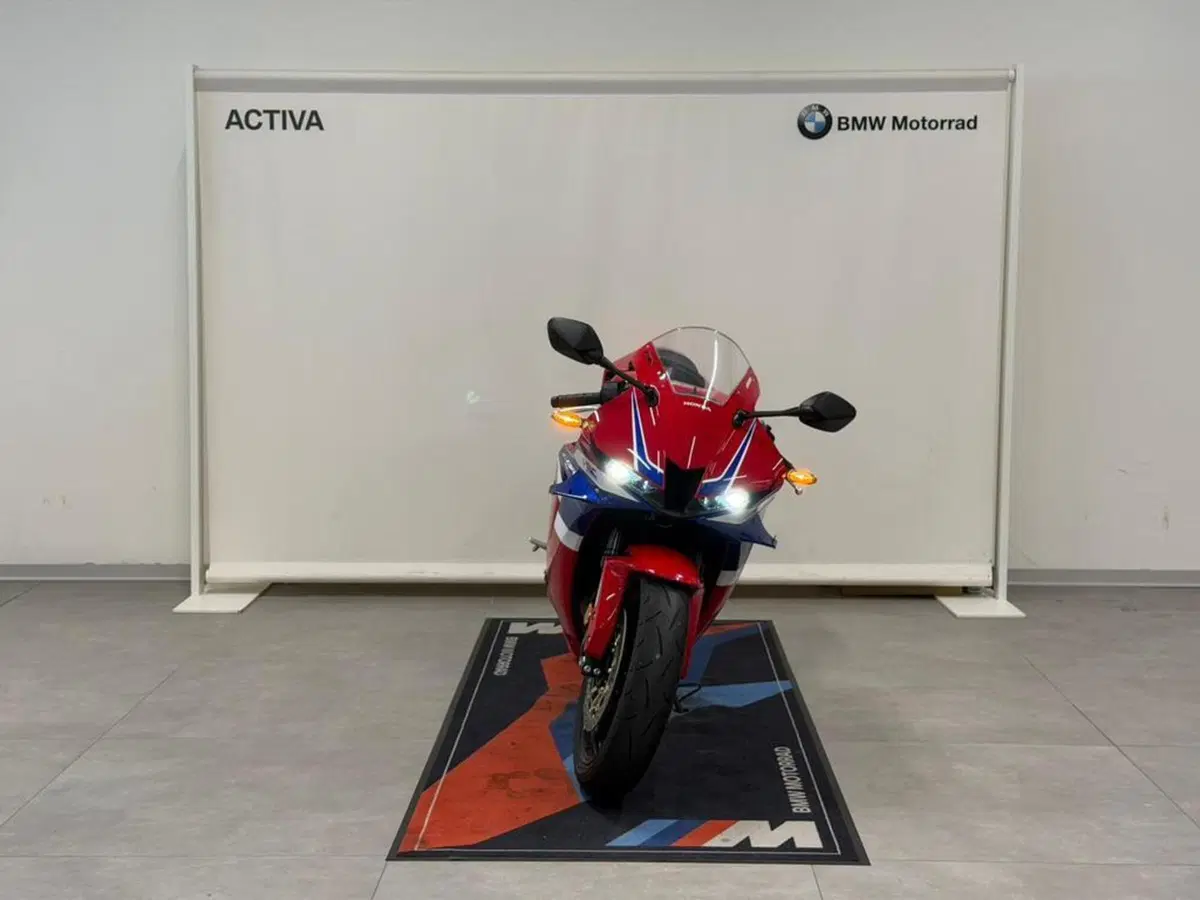 Honda CBR 600 RR (2024 - 26) (3)