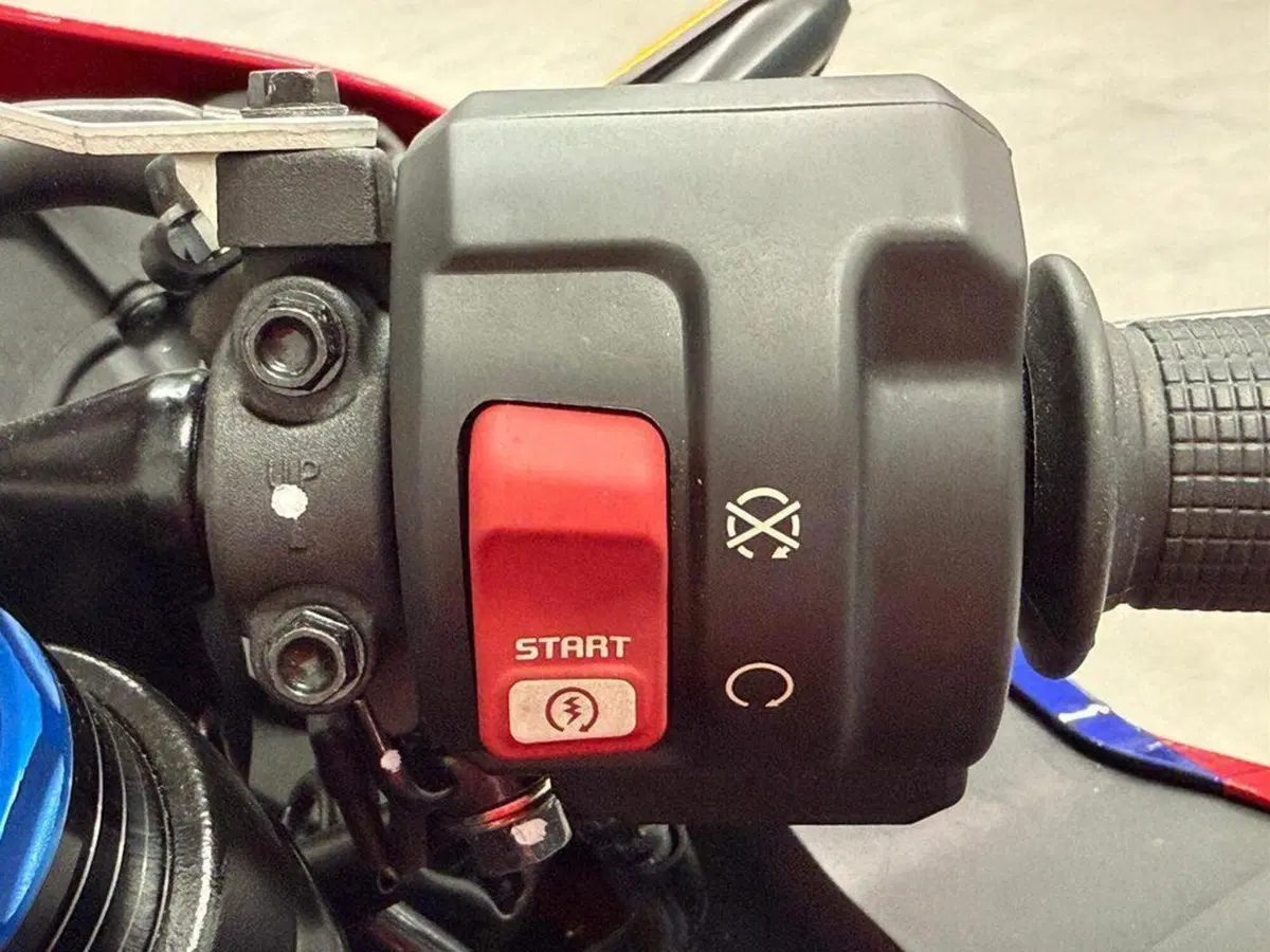 Honda CBR 600 RR (2024 - 26) (9)