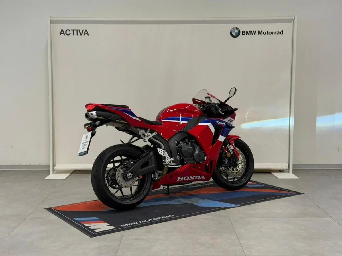 Honda CBR 600 RR (2024 - 26) (6)