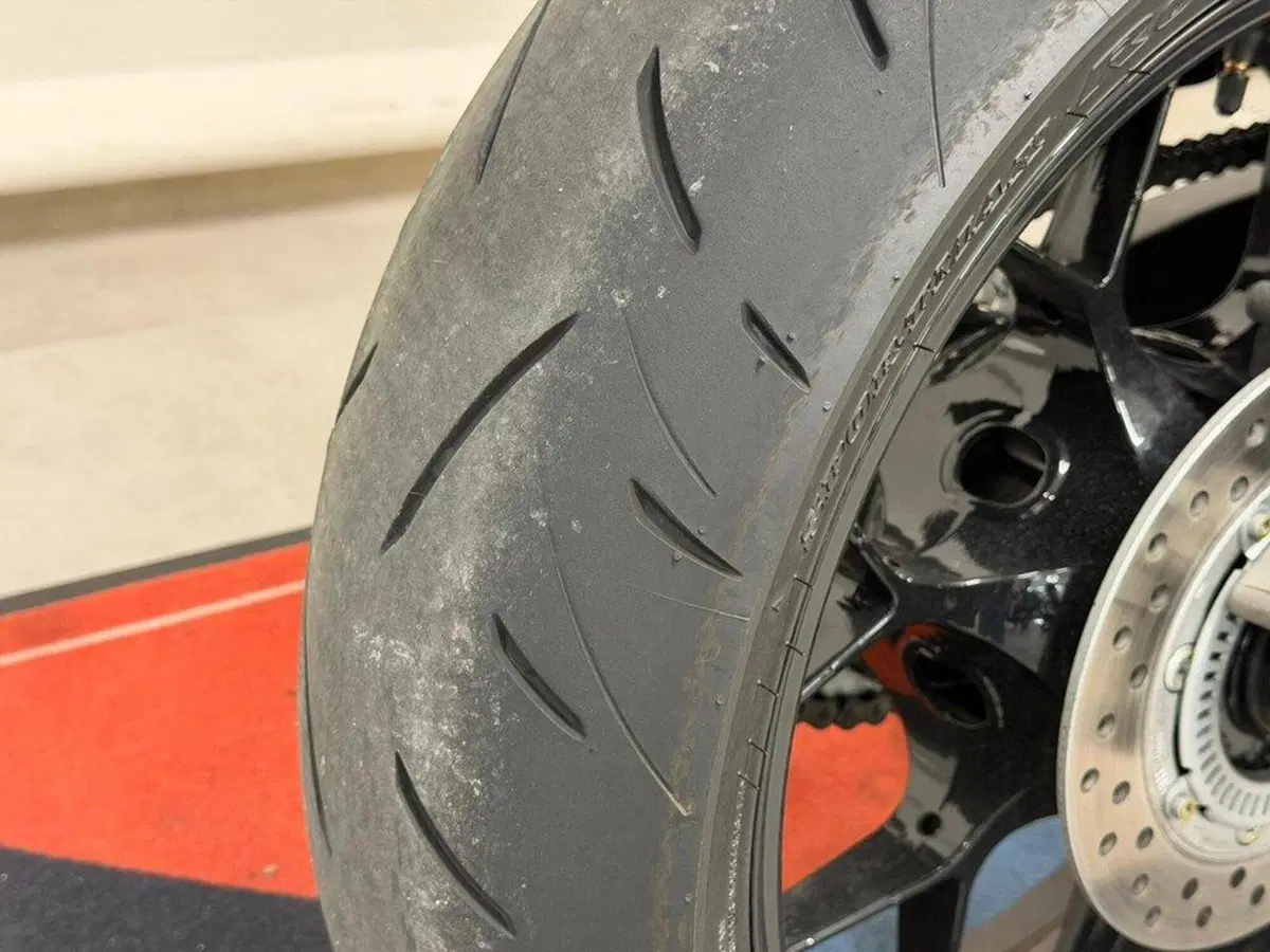 Honda CBR 600 RR (2024 - 26) (12)