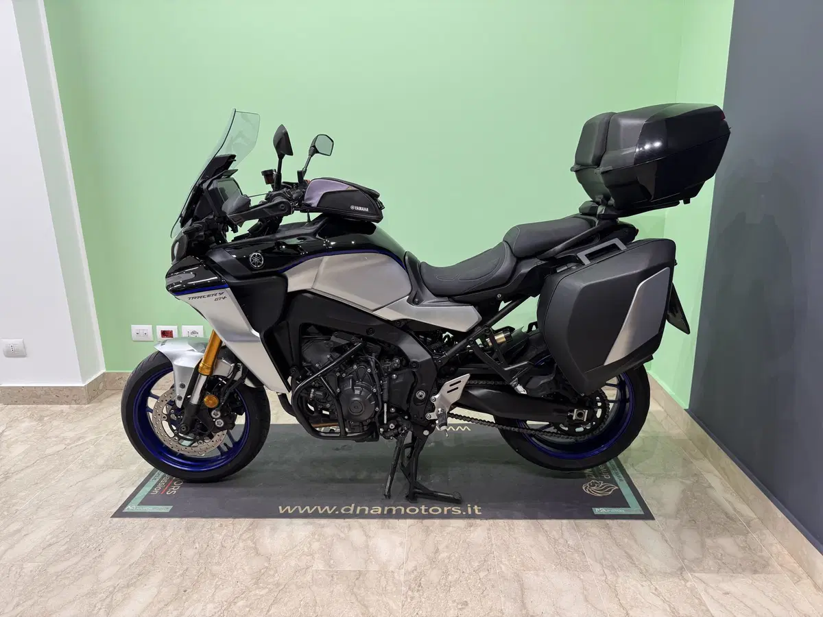 Yamaha Tracer 9 GT+ (2023 - 24) (5)