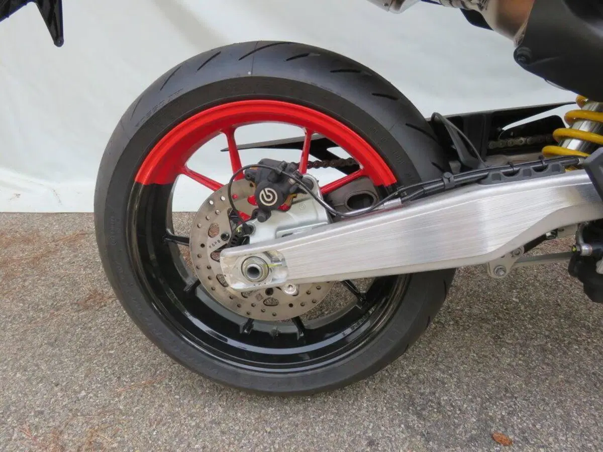 Ducati Hypermotard 698 Mono RVE (2024 - 26) (12)
