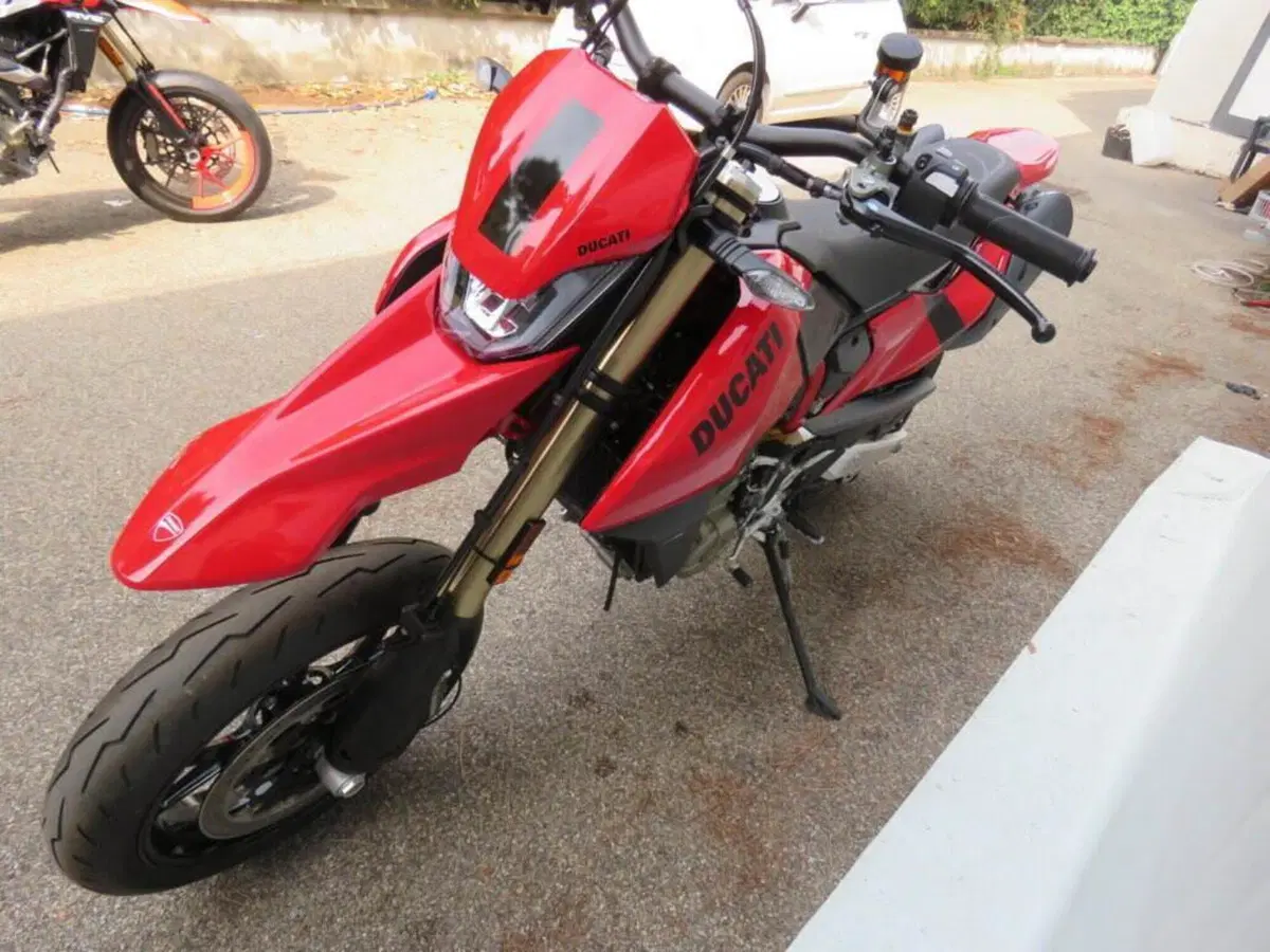 Ducati Hypermotard 698 Mono (2024 - 26) (6)