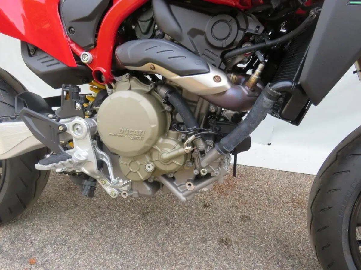 Ducati Hypermotard 698 Mono (2024 - 26) (11)