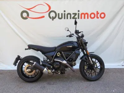 Ducati Scrambler 800 Icon Dark (2025 - 26) usata