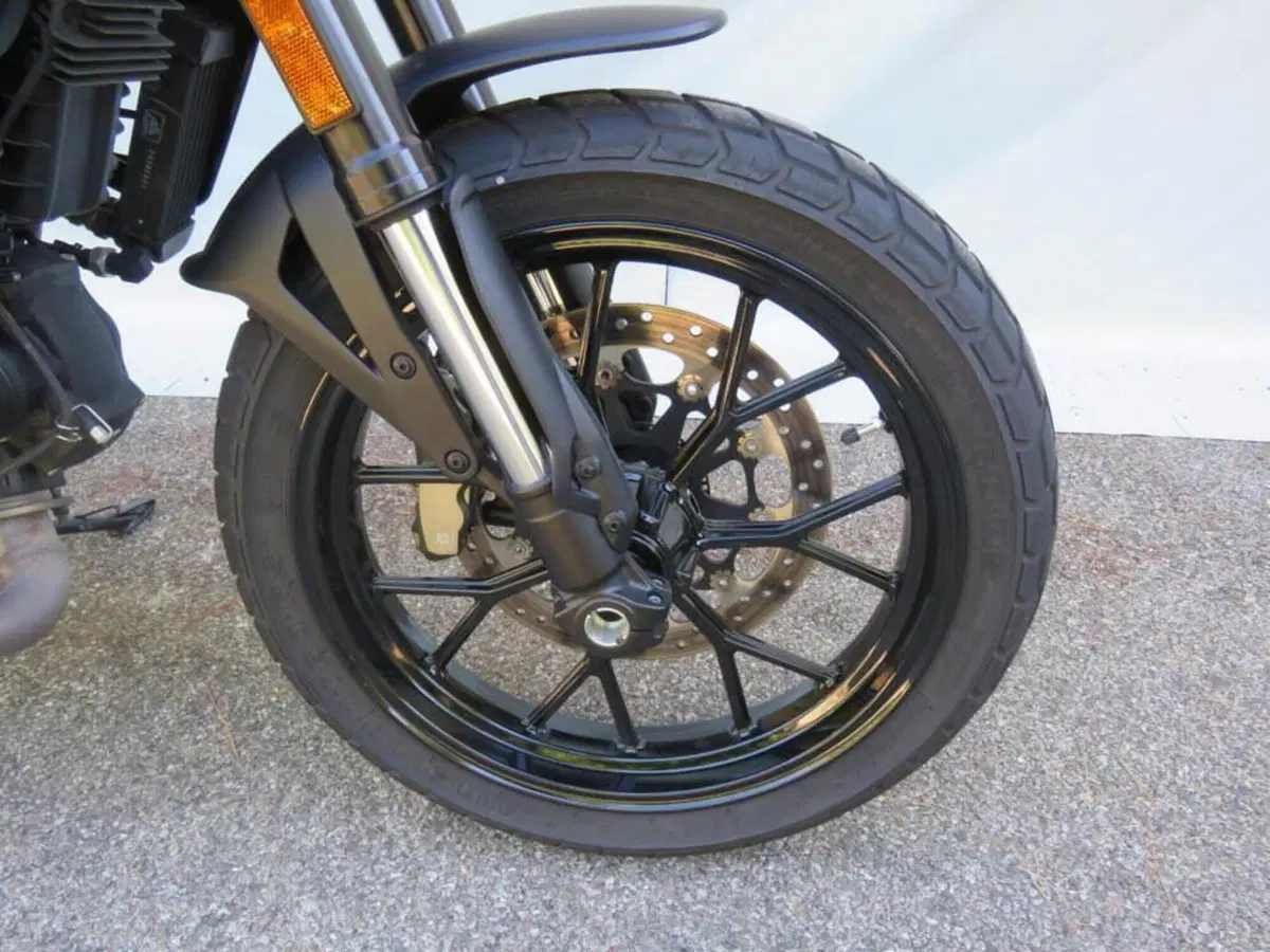 Ducati Scrambler 800 Icon Dark (2025 - 26) (10)