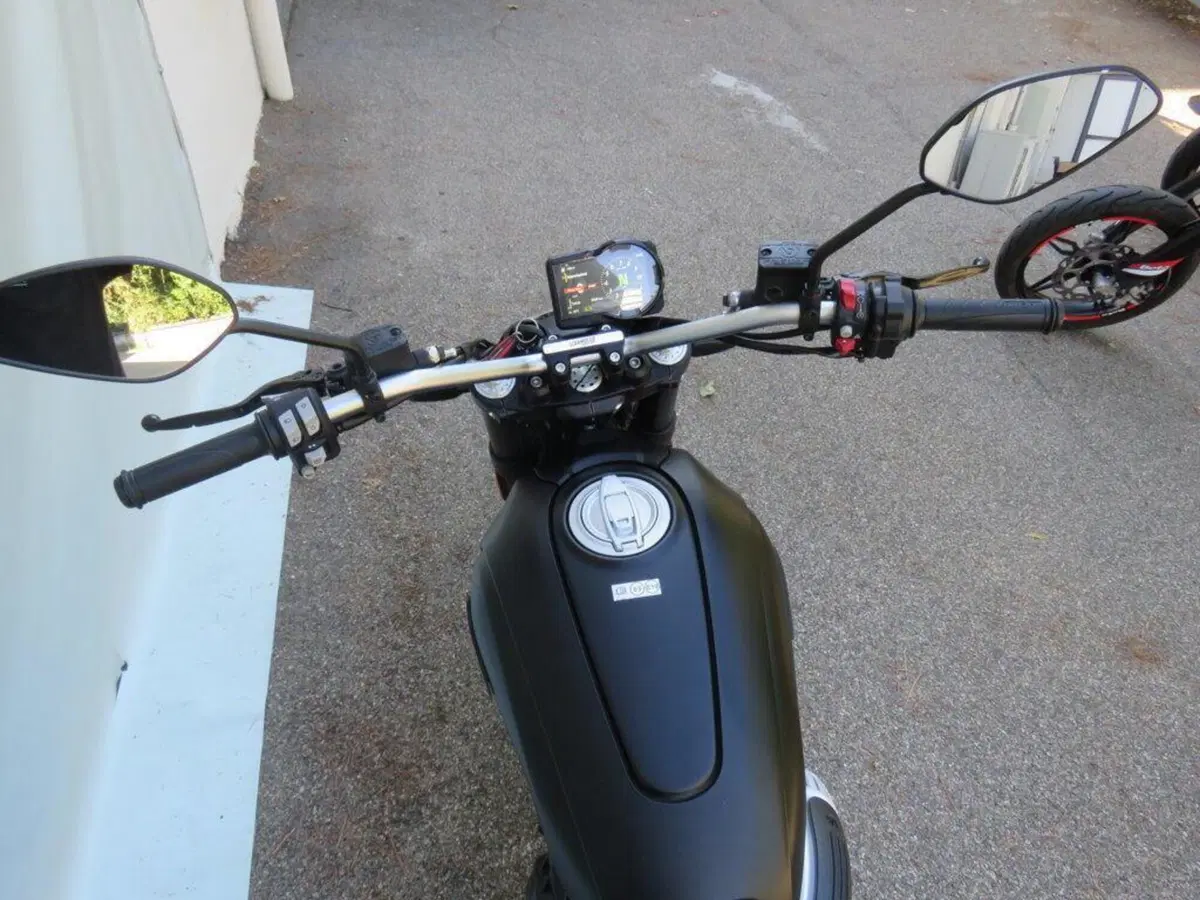 Ducati Scrambler 800 Icon Dark (2025 - 26) (15)