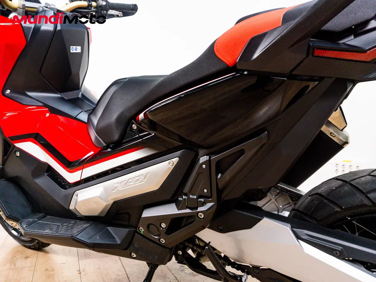 Honda X-ADV 750 (2017) (10)
