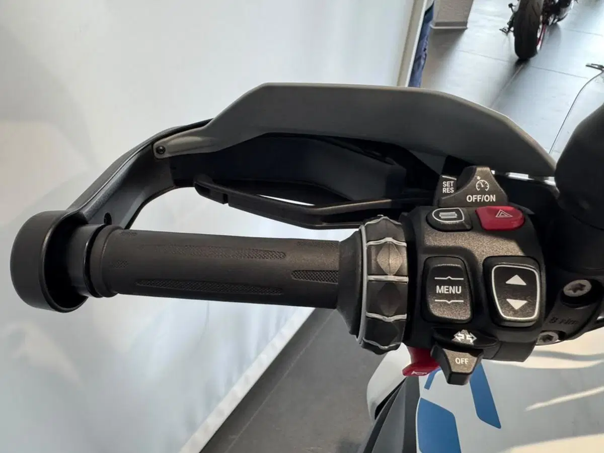 Bmw R 1300 GS (2023 - 26) (7)