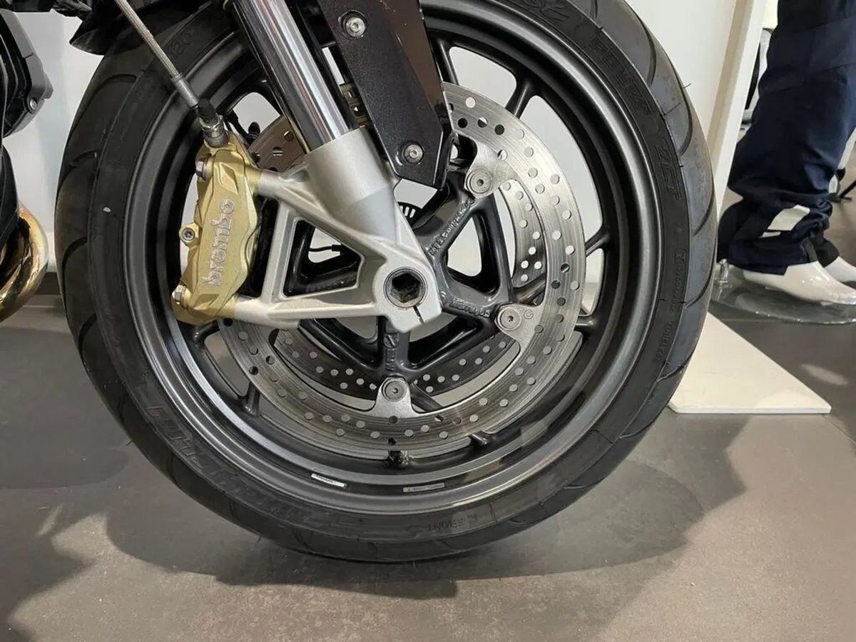 Bmw R 1200 R Black Edition (2017 - 18) (7)