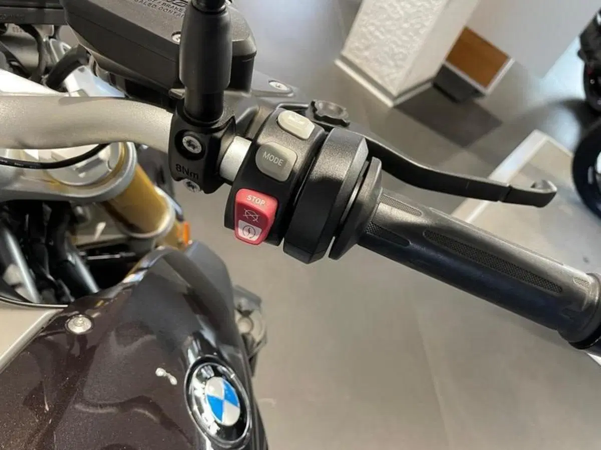 Bmw R 1200 R Black Edition (2017 - 18) (6)