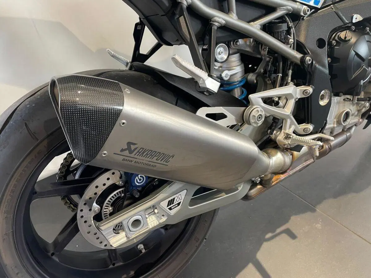 Bmw M 1000 R (2025 - 27) (4)