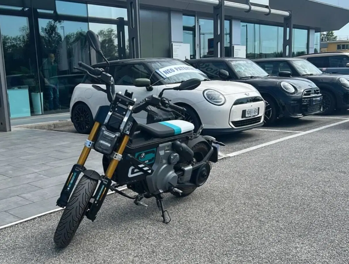 Bmw CE 02 (2024 - 26)