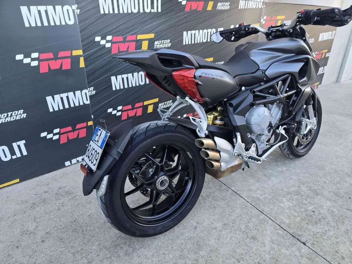 MV Agusta Rivale 800 EAS ABS (2013 - 17) (24)