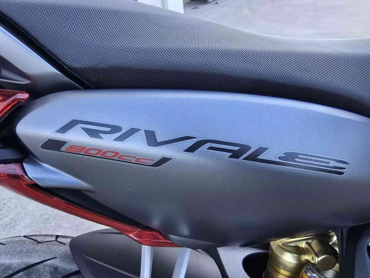 MV Agusta Rivale 800 EAS ABS (2013 - 17) (26)