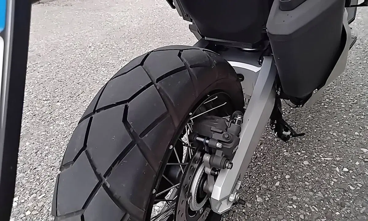 Honda X-ADV 750 (2025 - 27) (3)